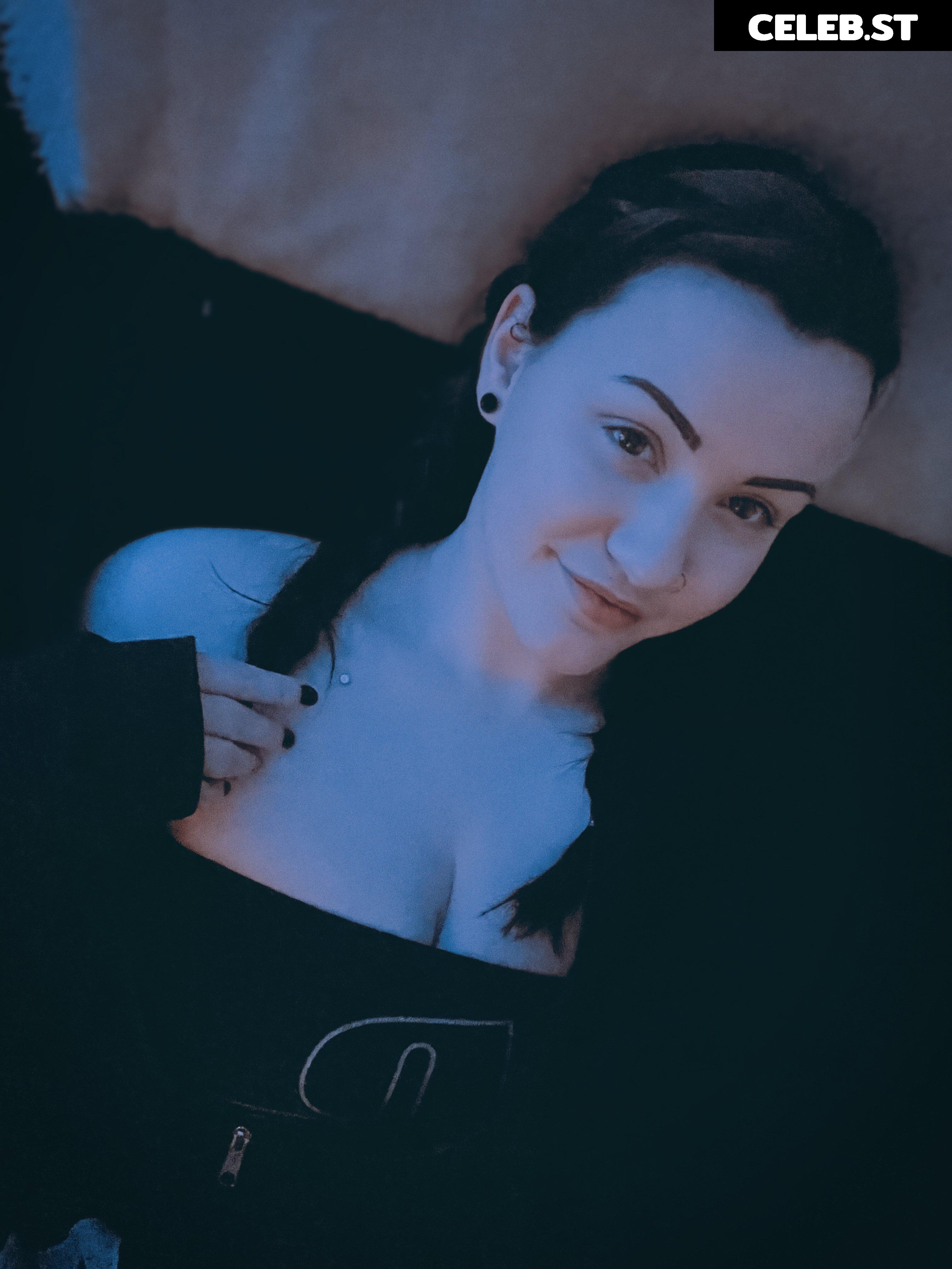 ConcealedBones Image 3649095