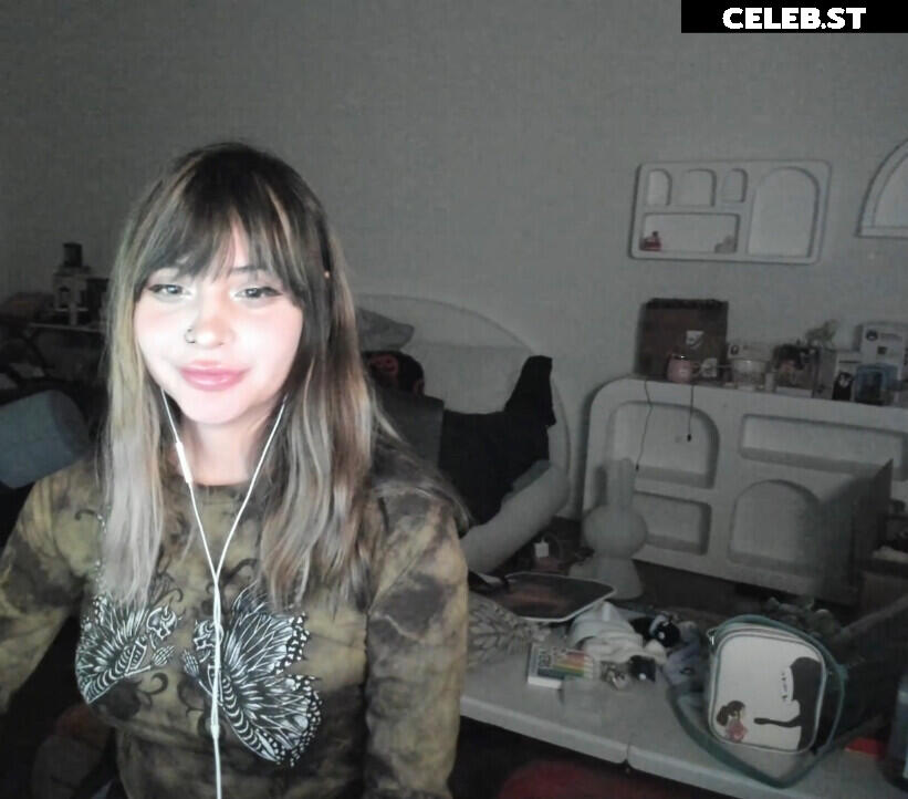 Gigi / Noodlenom (Pokelawls girlfriend) Image 3648741