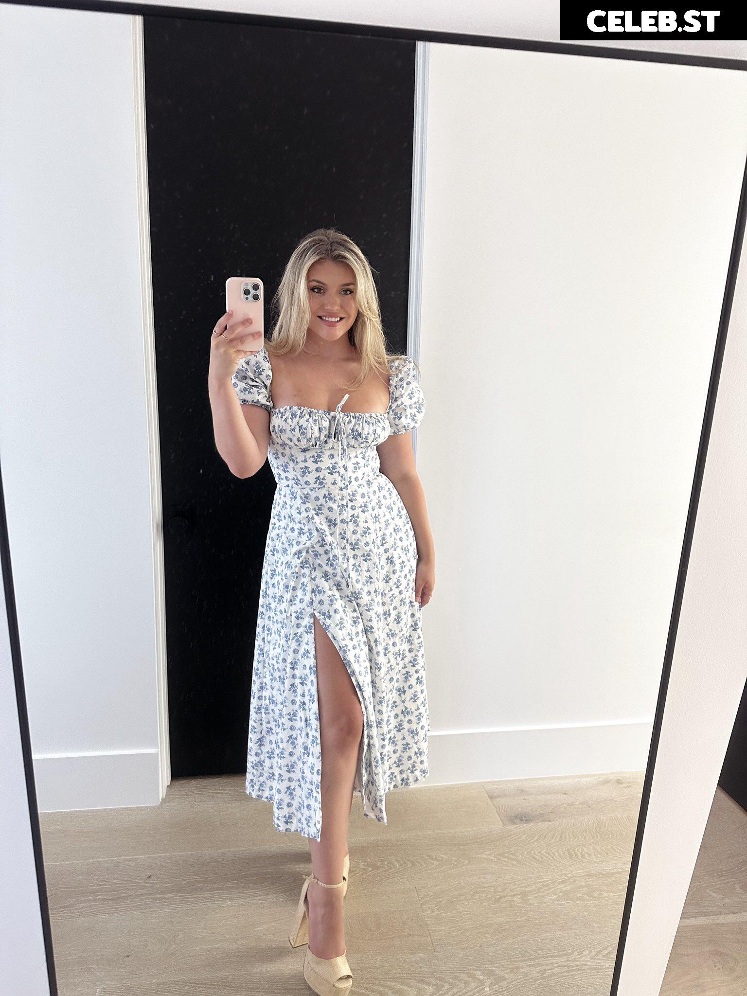 BrookeAB Image 3648099