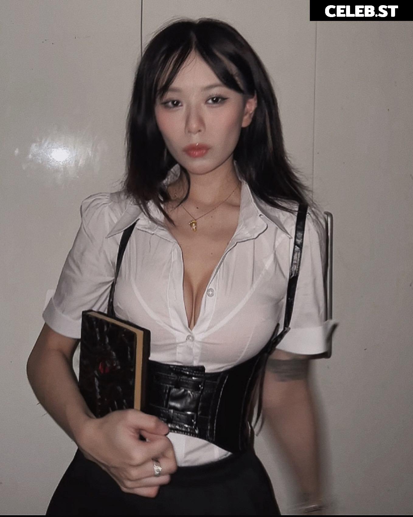 angel_kata_ Image 3648228