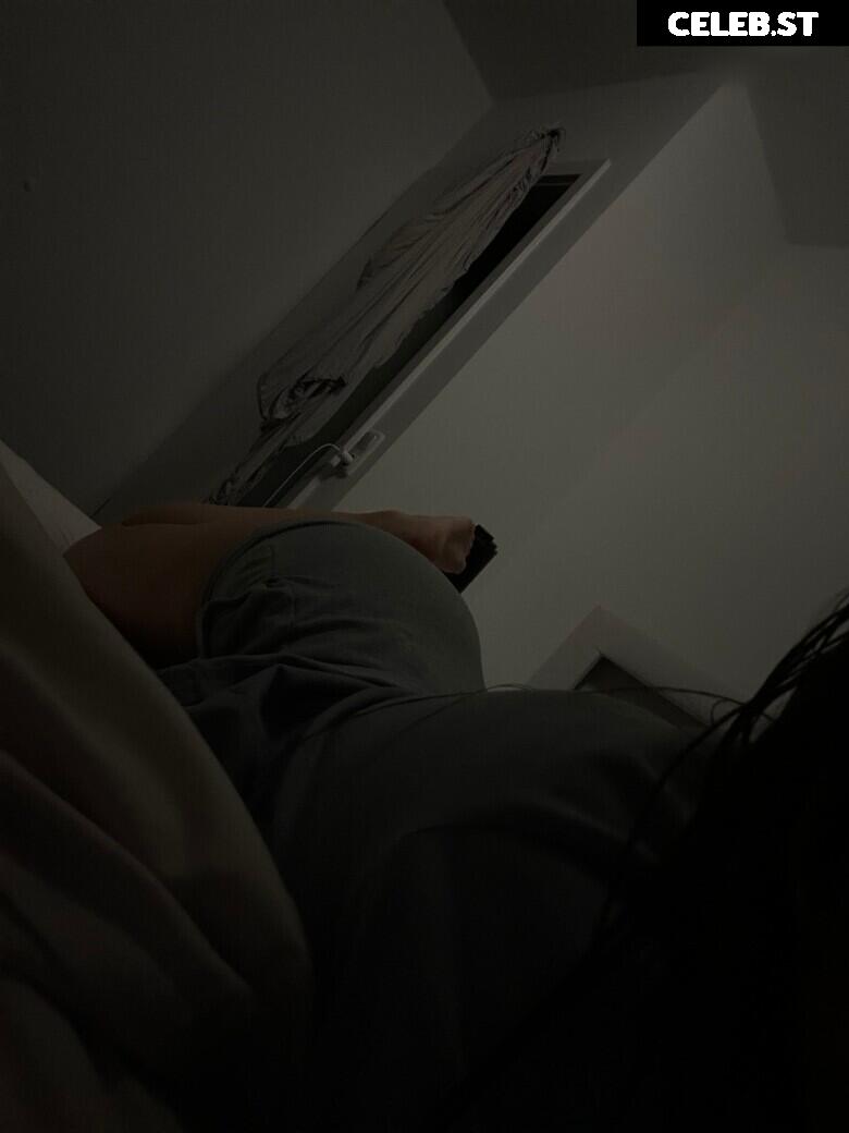 Fayesxh Image 3627903