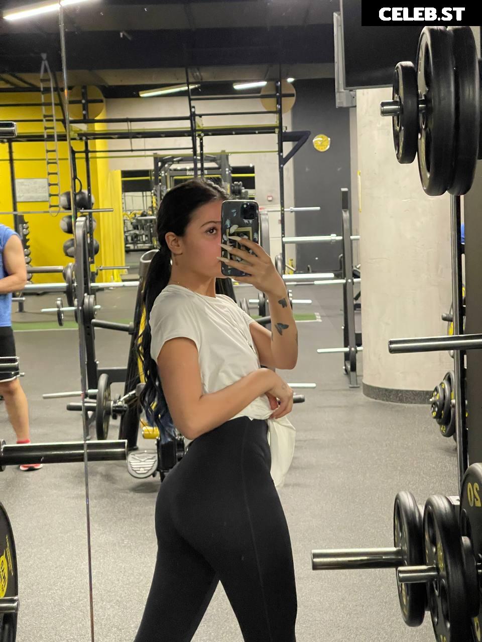 tenderlybae Image 3622053