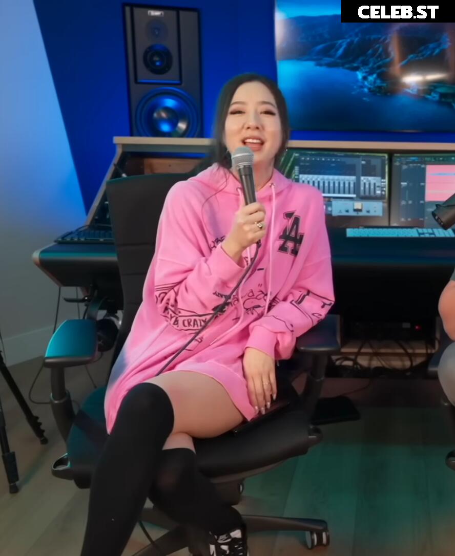 Fuslie (Leslie) Image 3623504