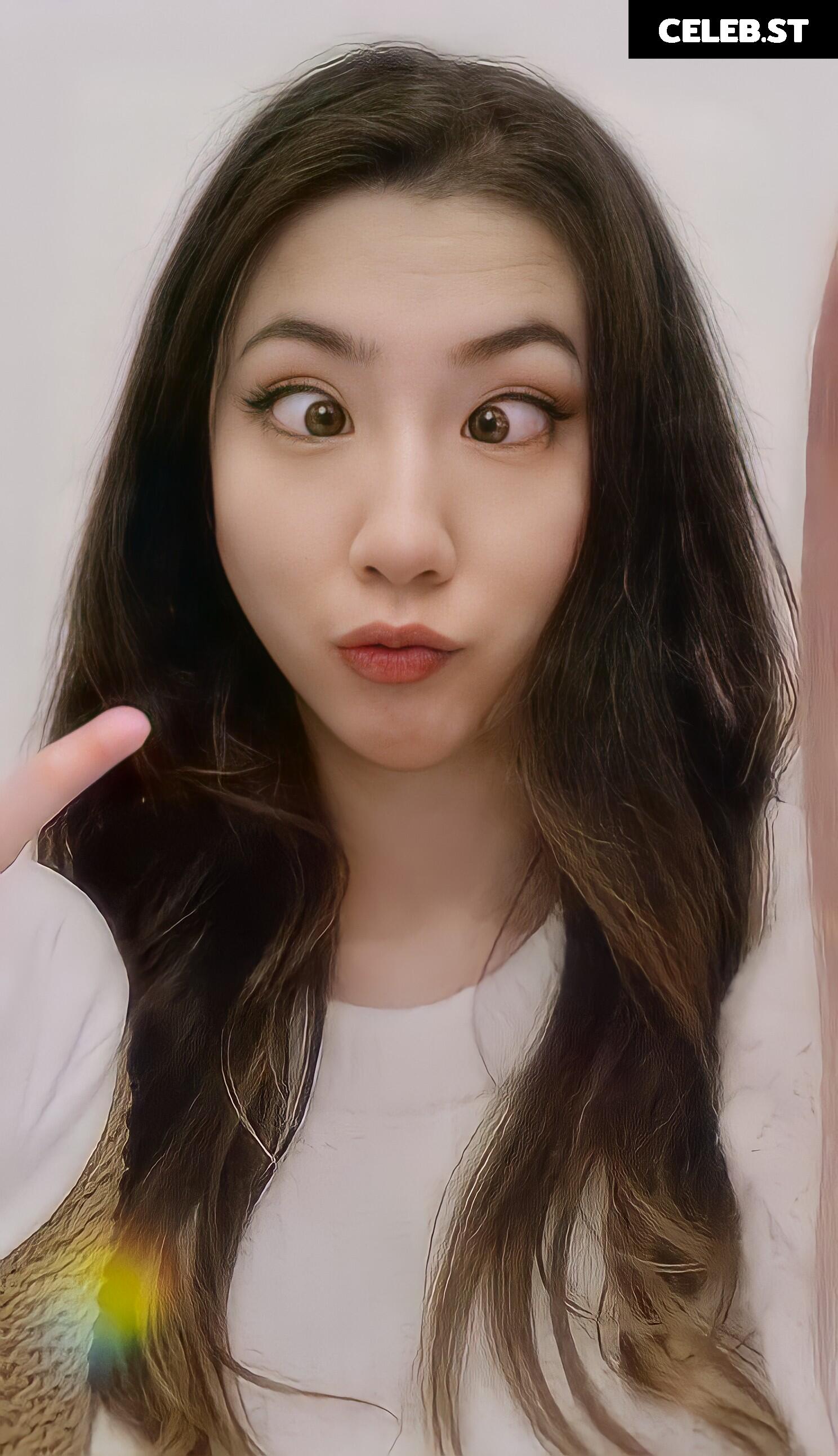 Fuslie (Leslie) Image 3620476