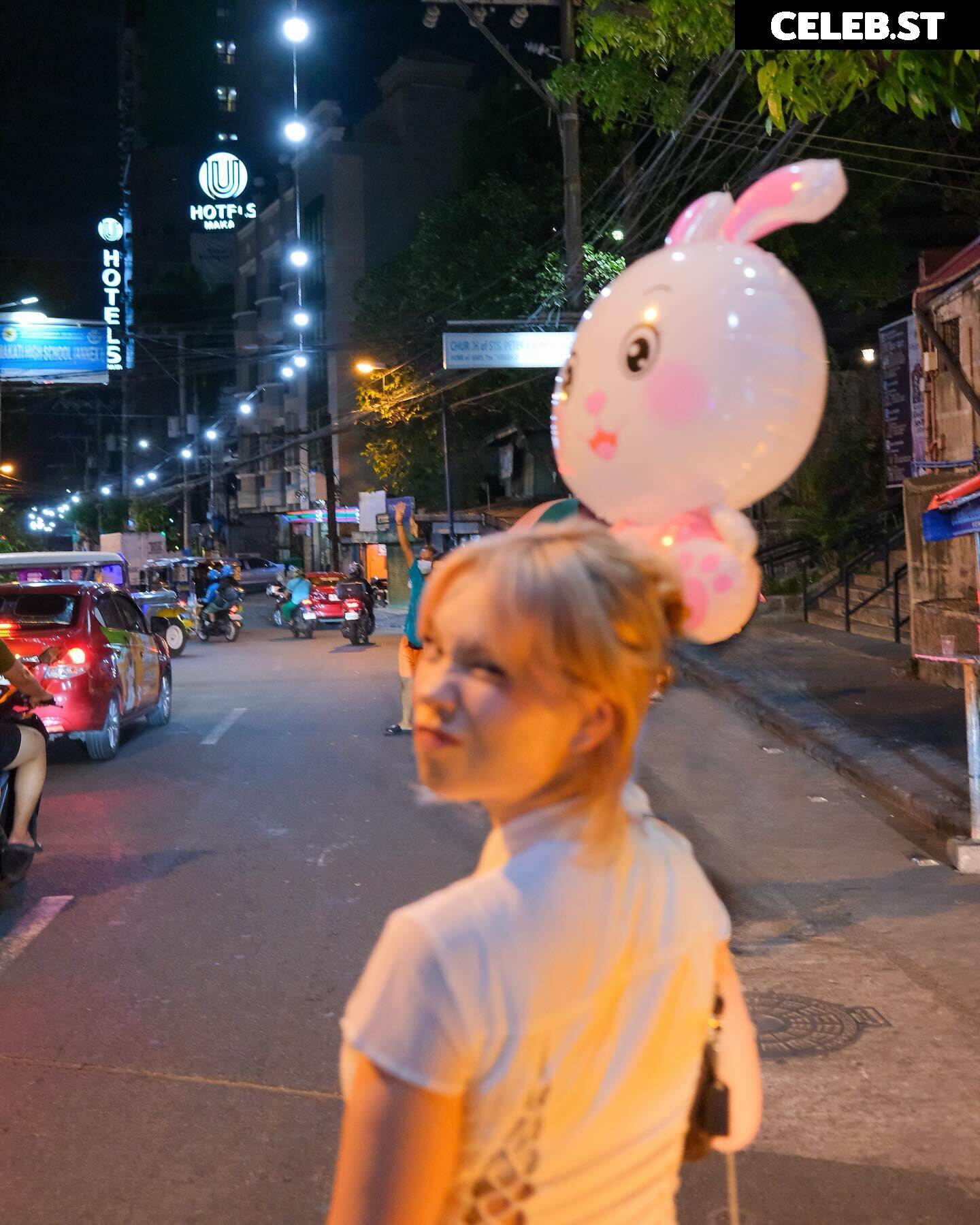 Jodi | QuarterJade Image 3619490