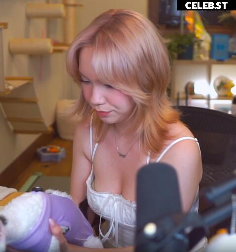 Jodi | QuarterJade Image 3618259