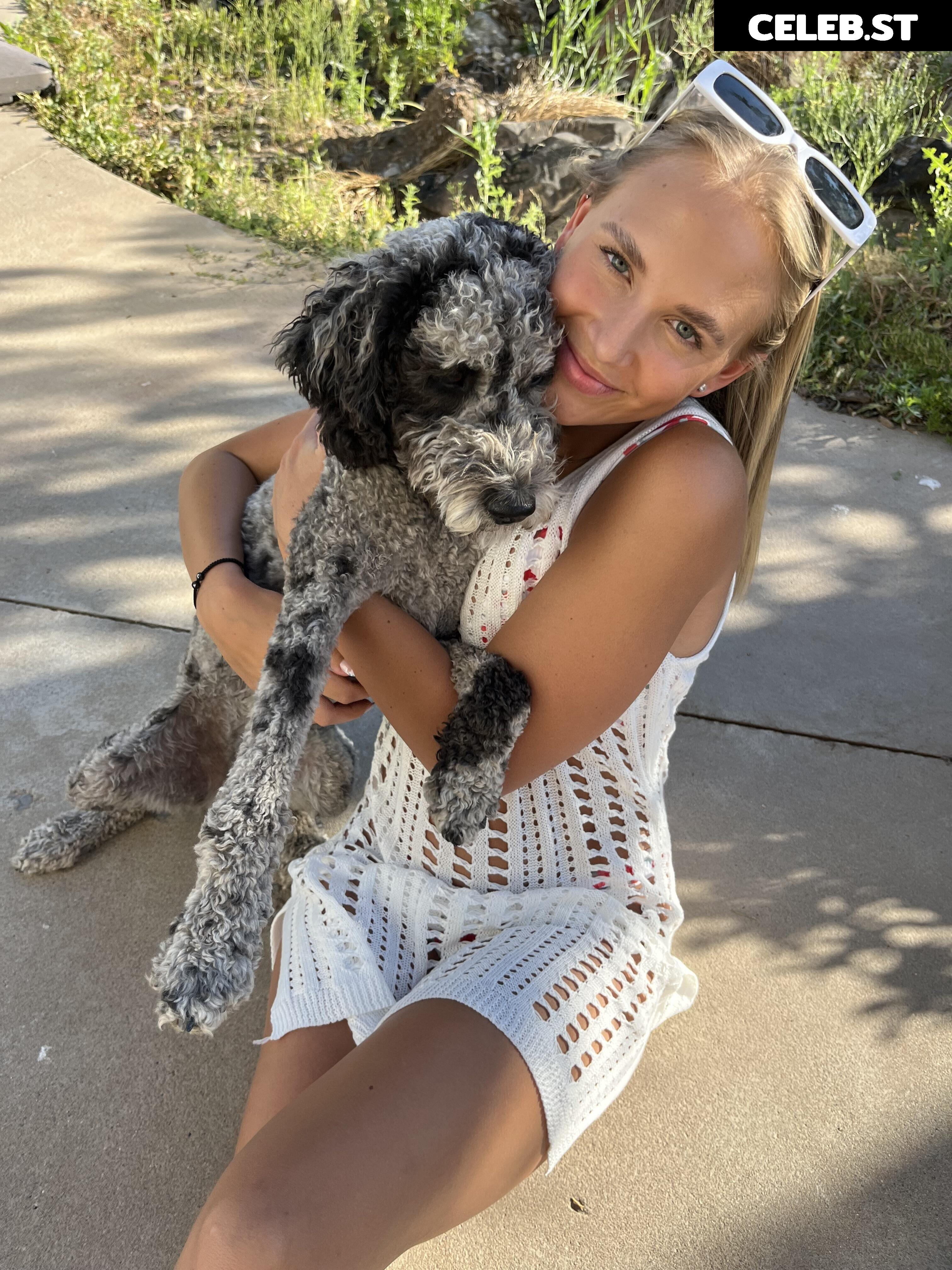 Giraffeok6254, Giraffe2222222, Izzy Summers Image 3602814