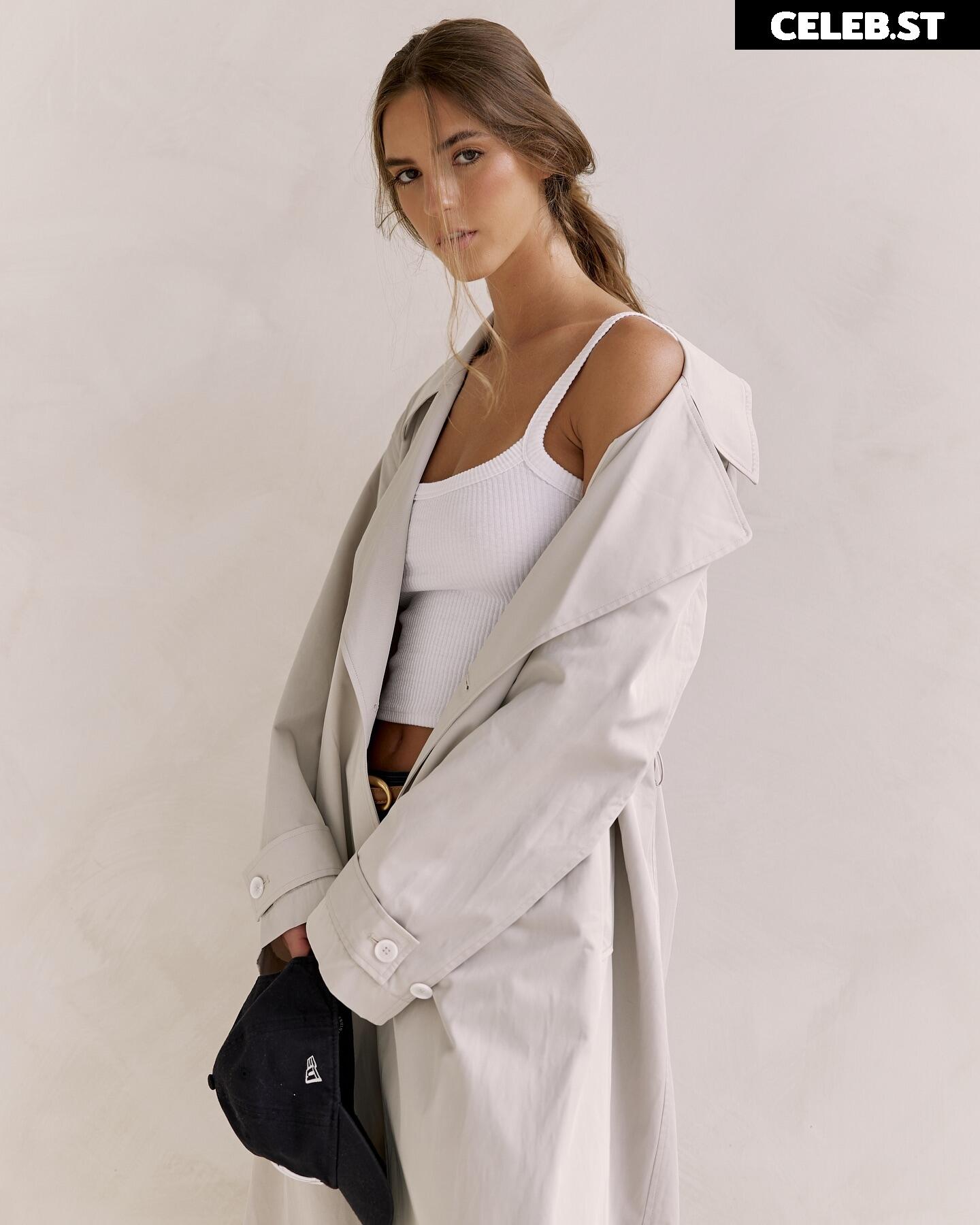 Emily Feld - emily.feld Image 3608704