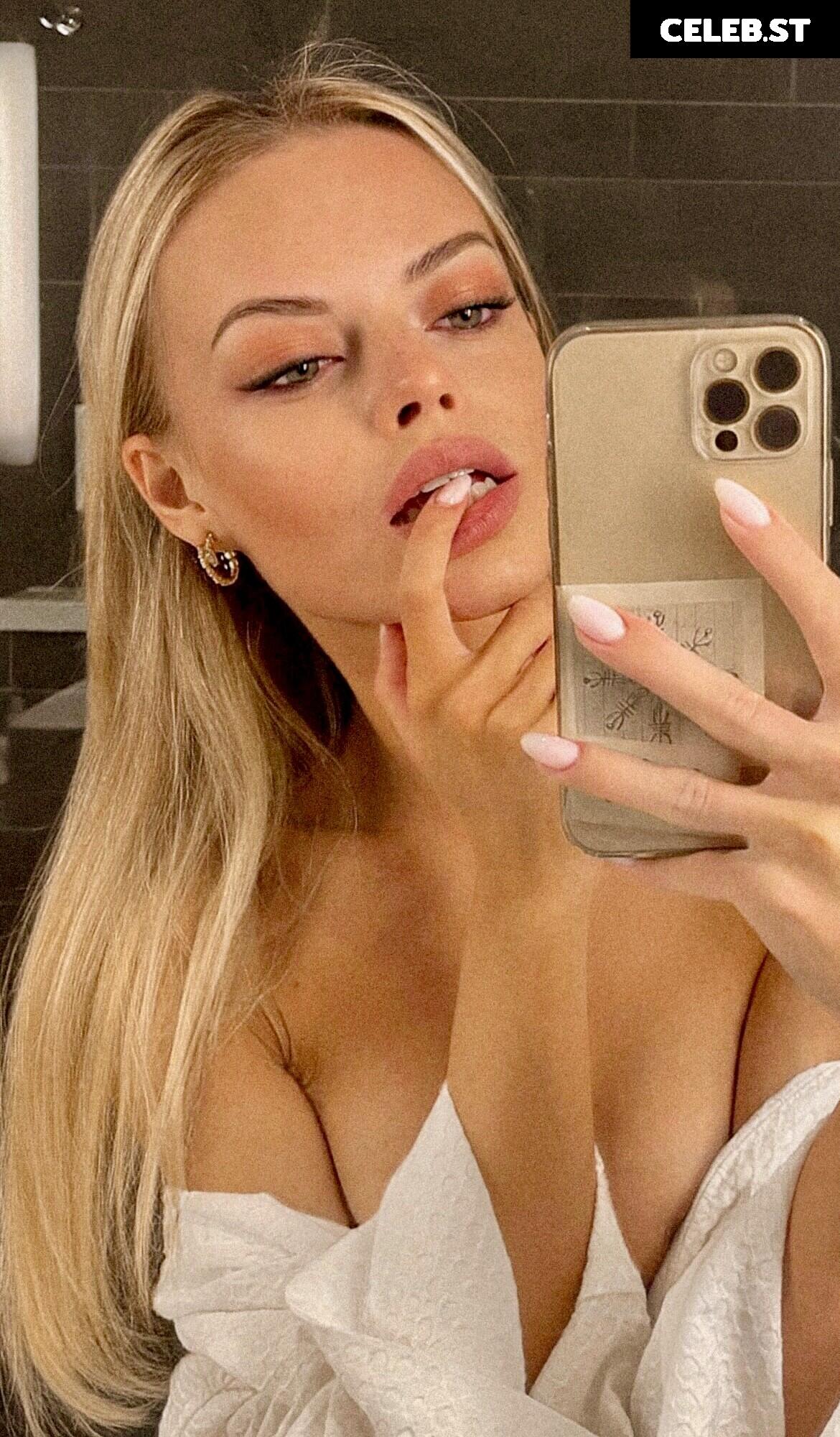 Viki Doux Image 3793008