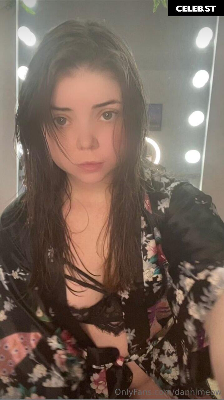 Danni Meow (Phatcatsama/dannimeow) Image 3776813
