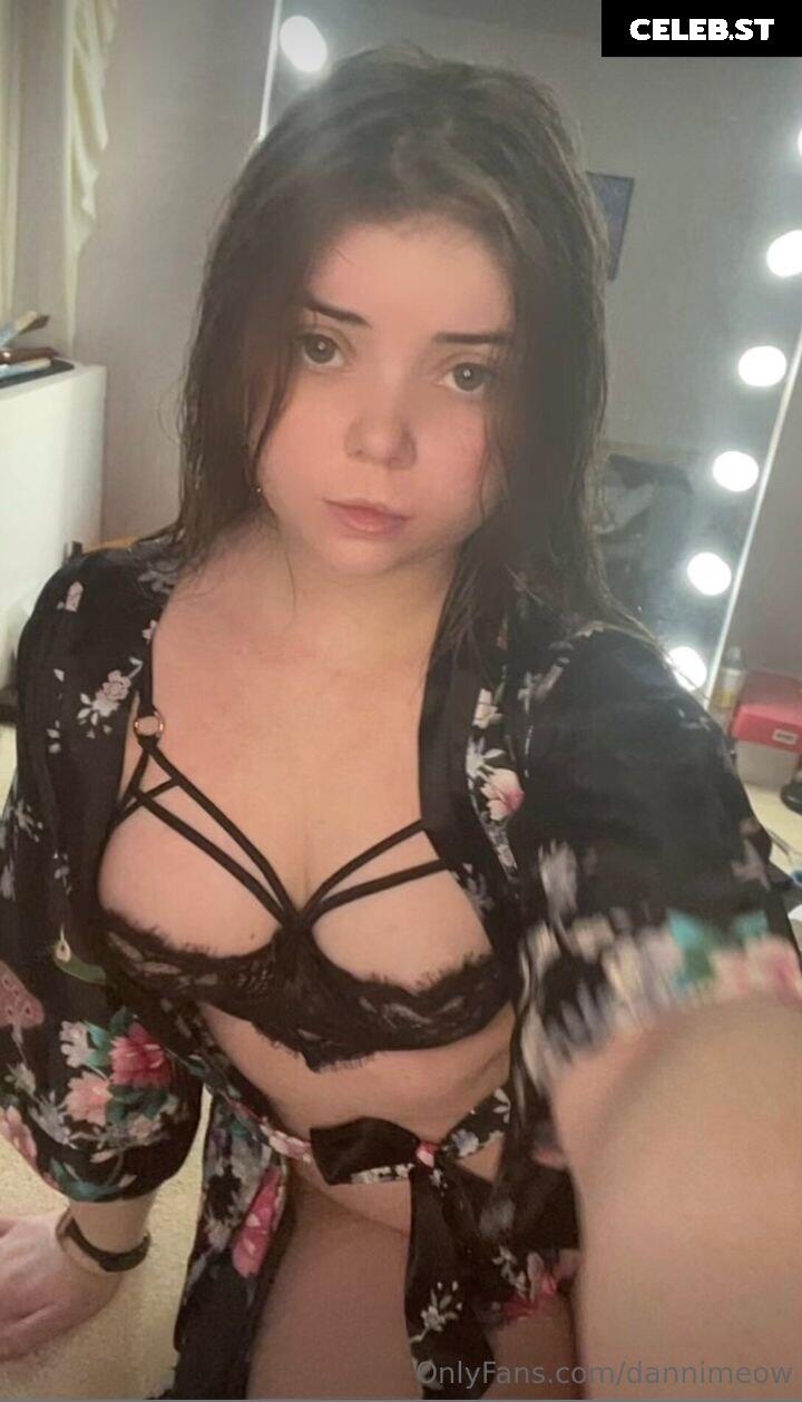 Danni Meow (Phatcatsama/dannimeow) Image 3776837
