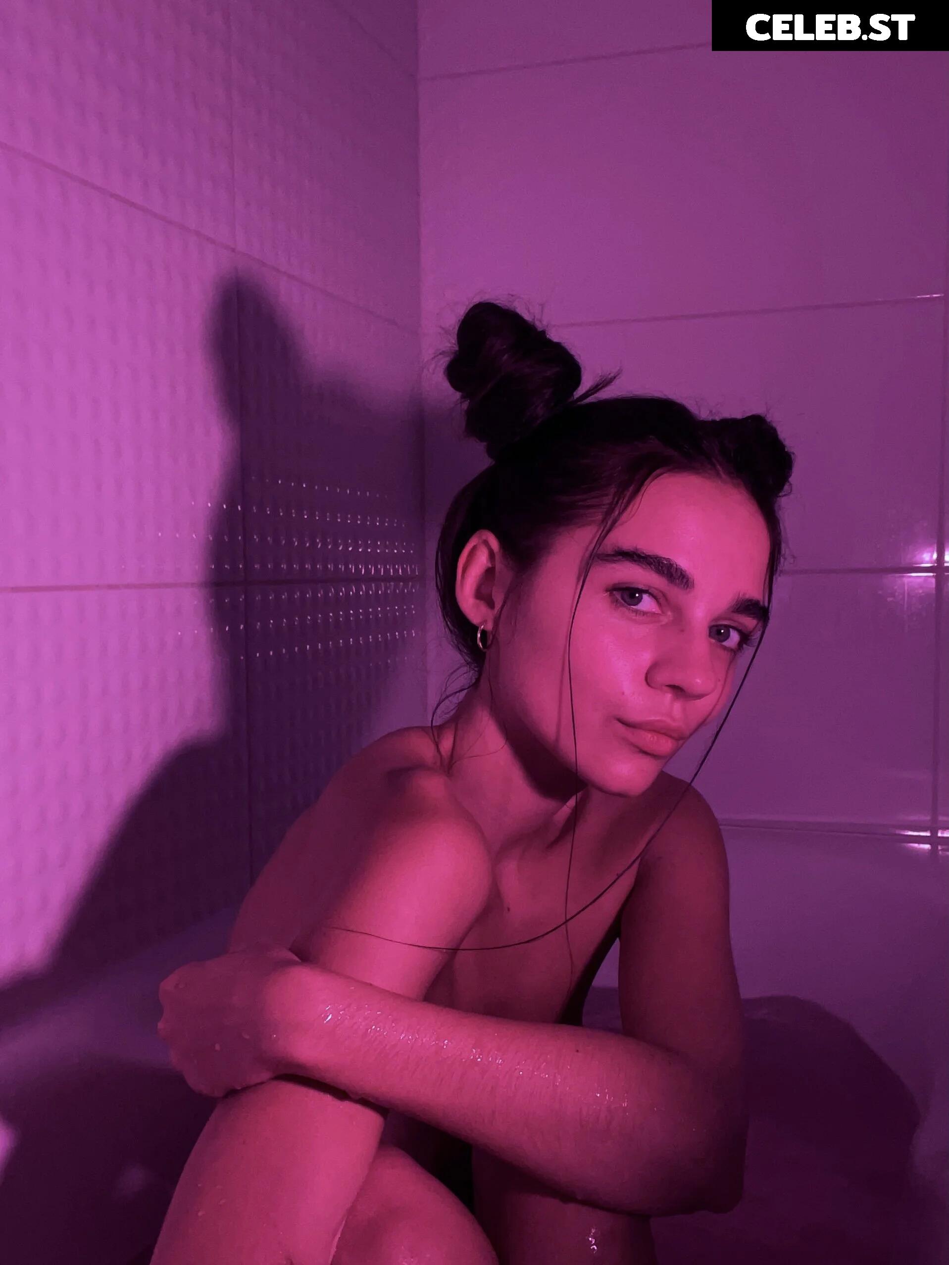 amvavx / Anastasia Image 3764687