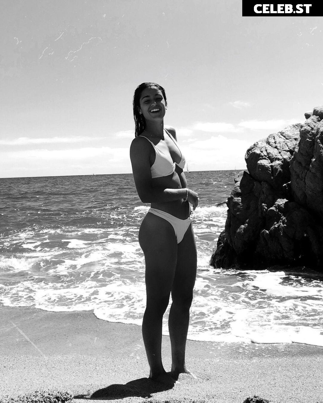 Jana Fernández Image 375615