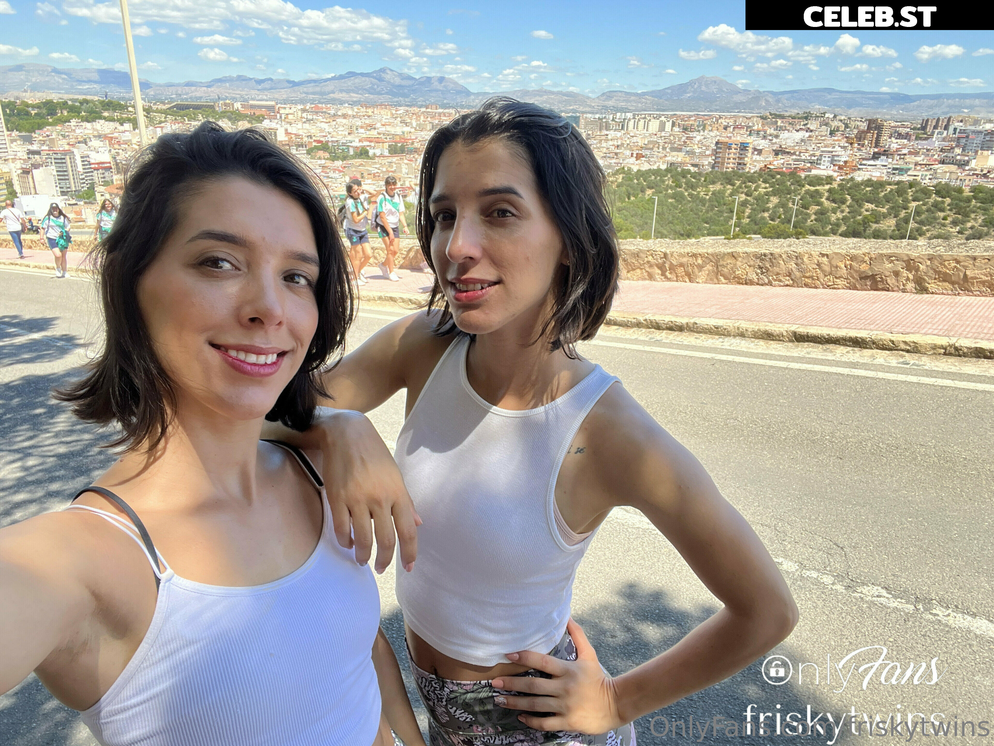 Frisky Twins | FriskyAna | FriskyIsa Image 3756955