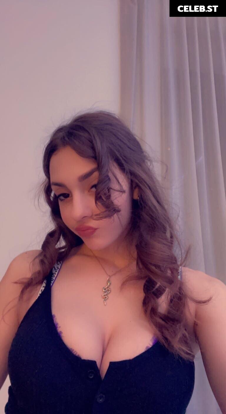 Claire Northfield / umitsclaire Image 3751316