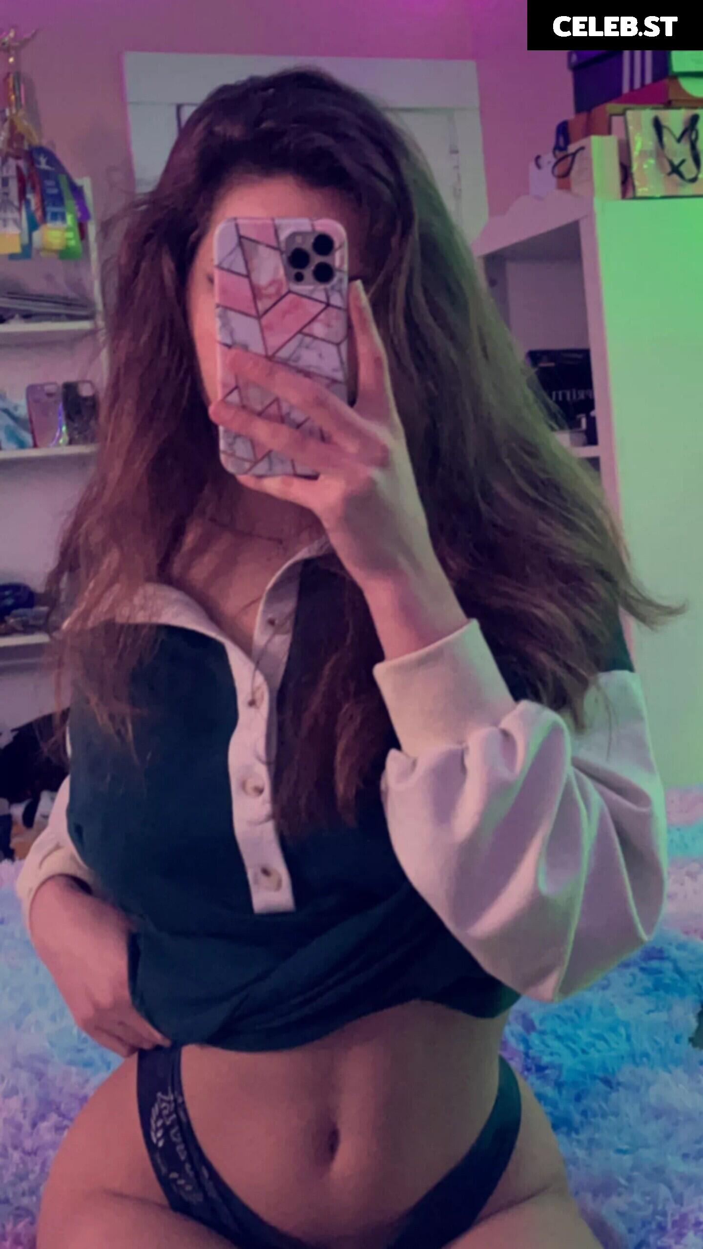 Claire Northfield / umitsclaire Image 3750562