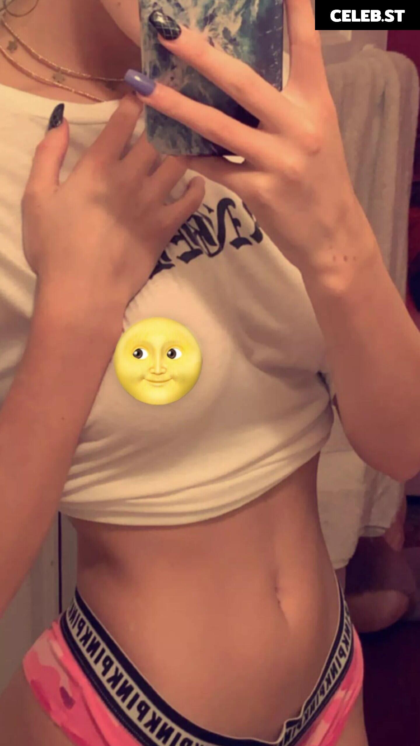 Claire Northfield / umitsclaire Image 3750407