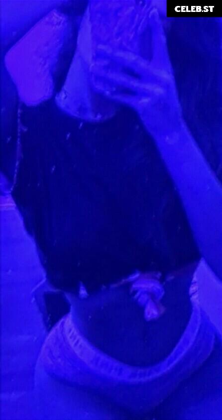 Claire Northfield / umitsclaire Image 3750741