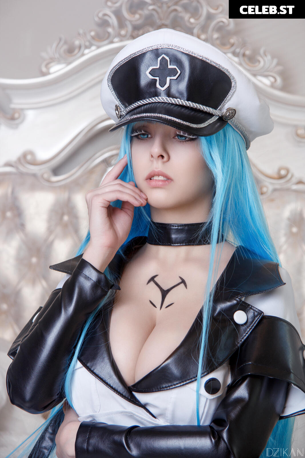 Disharmonica / Helly Valentine Image 3746674