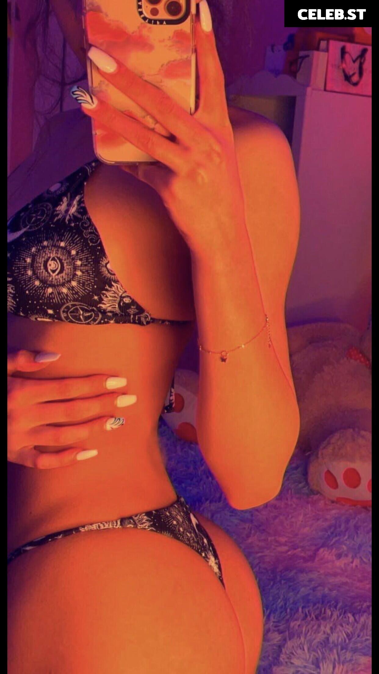 Claire Northfield / umitsclaire Image 3747913