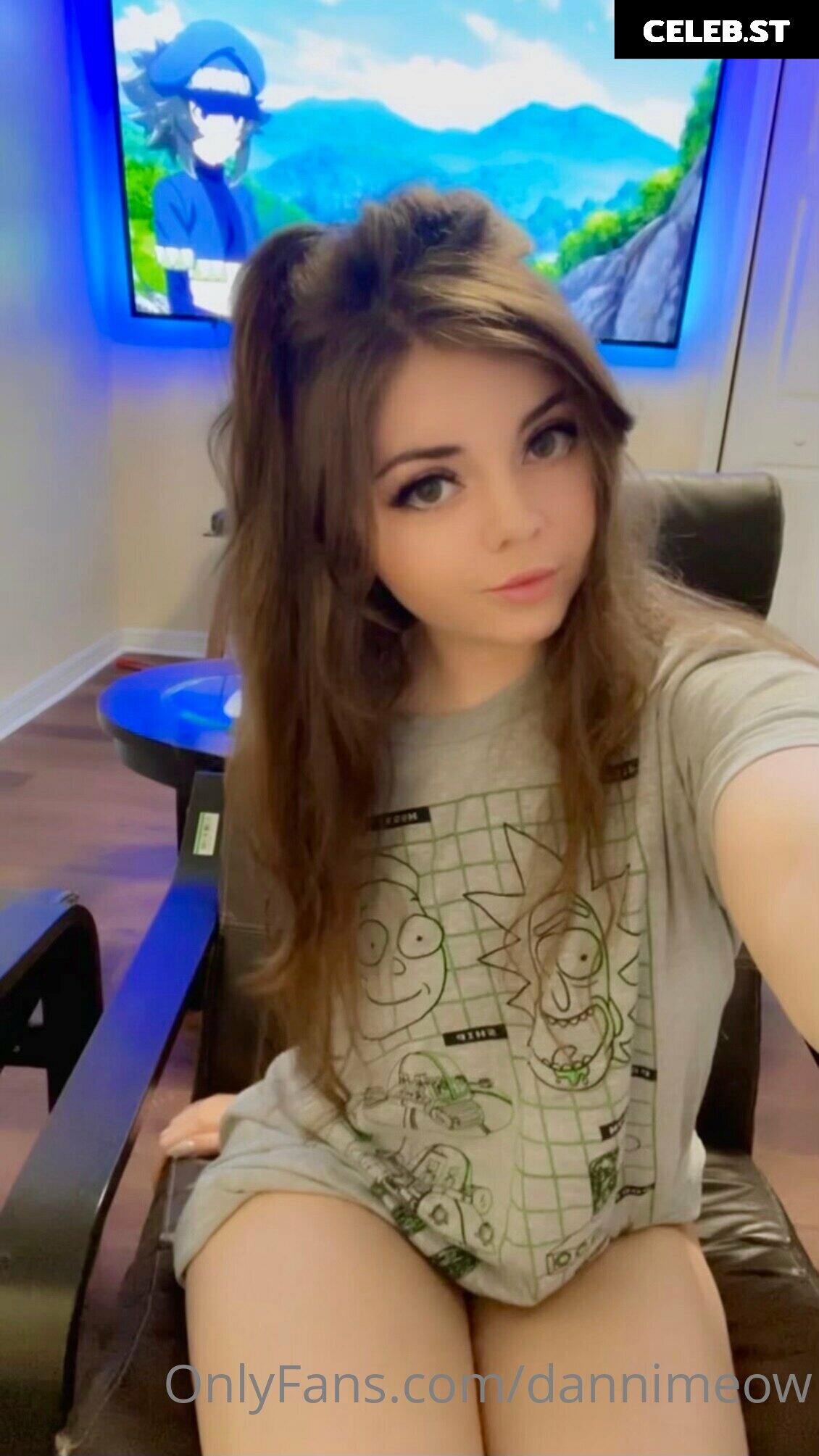 Danni Meow (Phatcatsama/dannimeow) Image 3730189