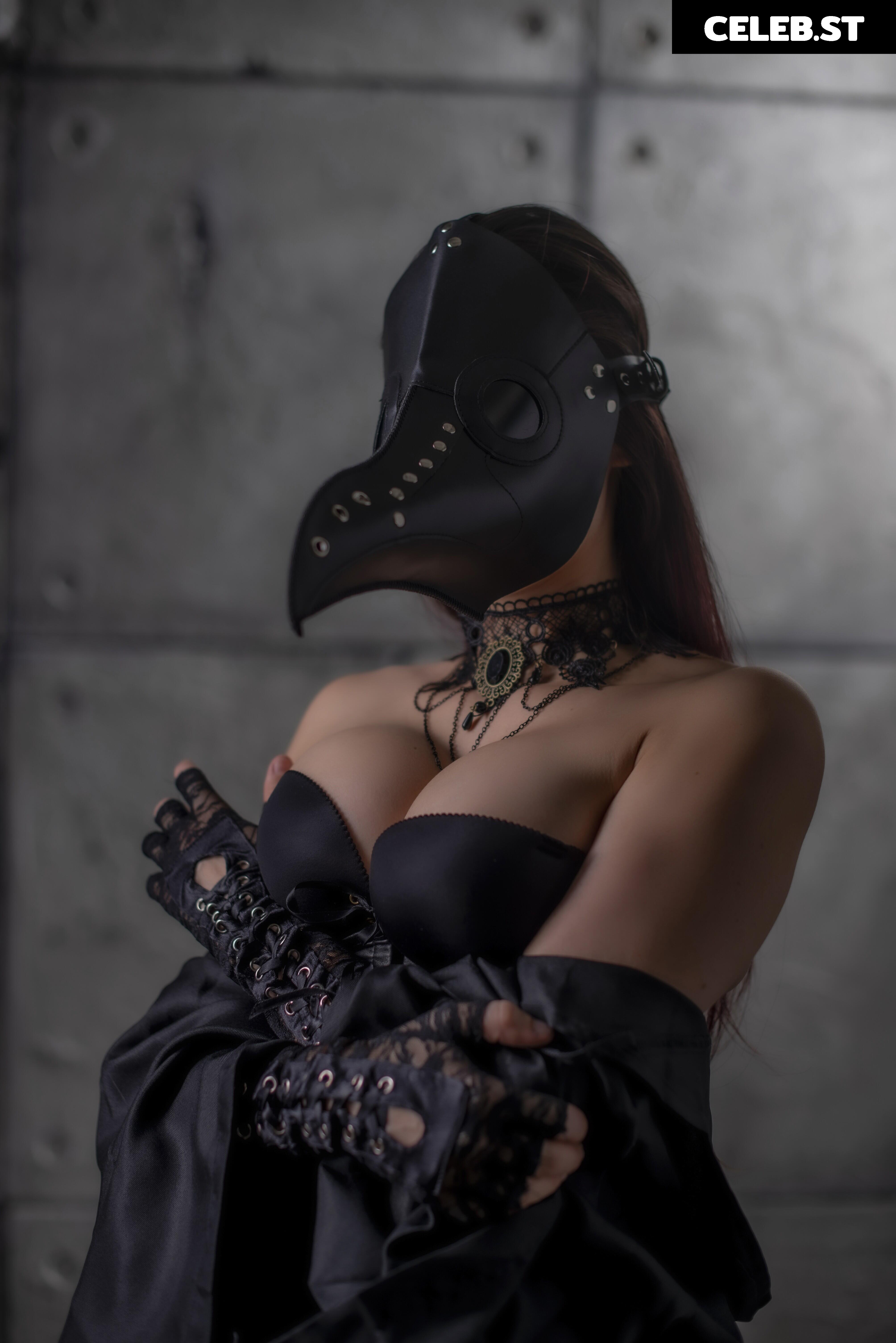 Kara Corvus Image 3739683