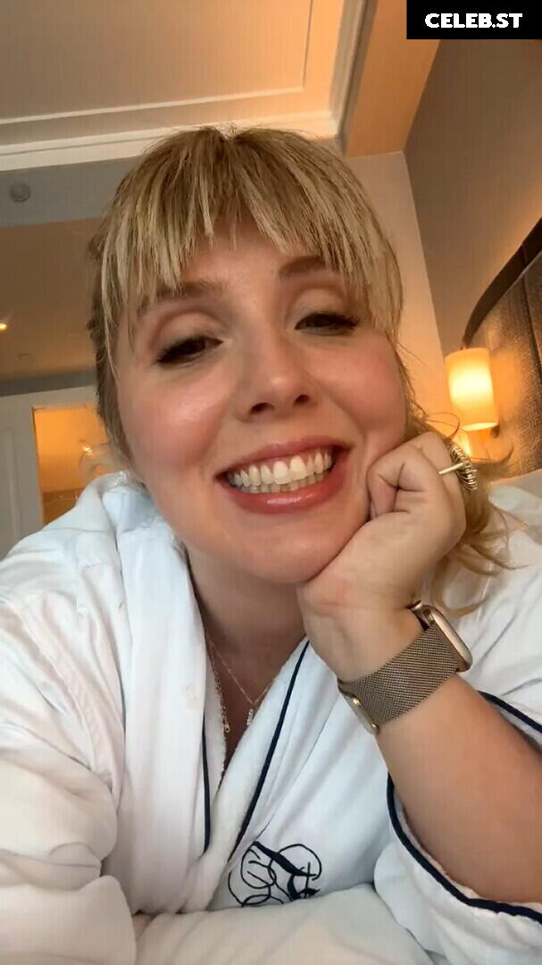 Lena Paul / lenaisapeach Image 3727787