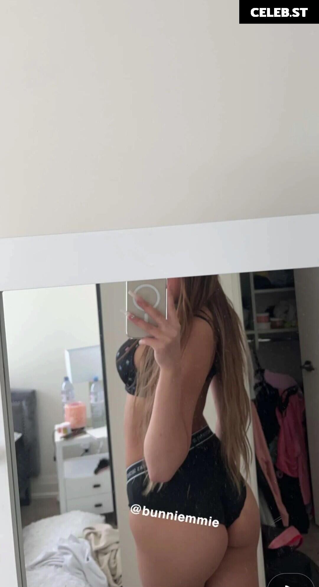 Emma Lvxx / bunni.emmie / emma.lvxx Image 3721622