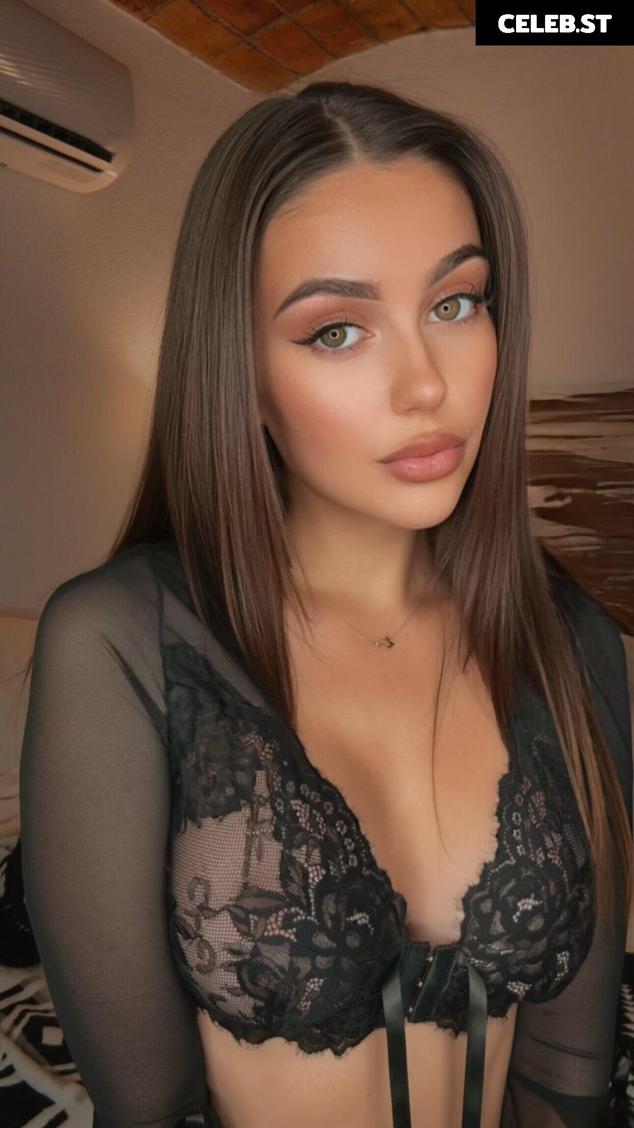 Olivia Mae Image 3715607