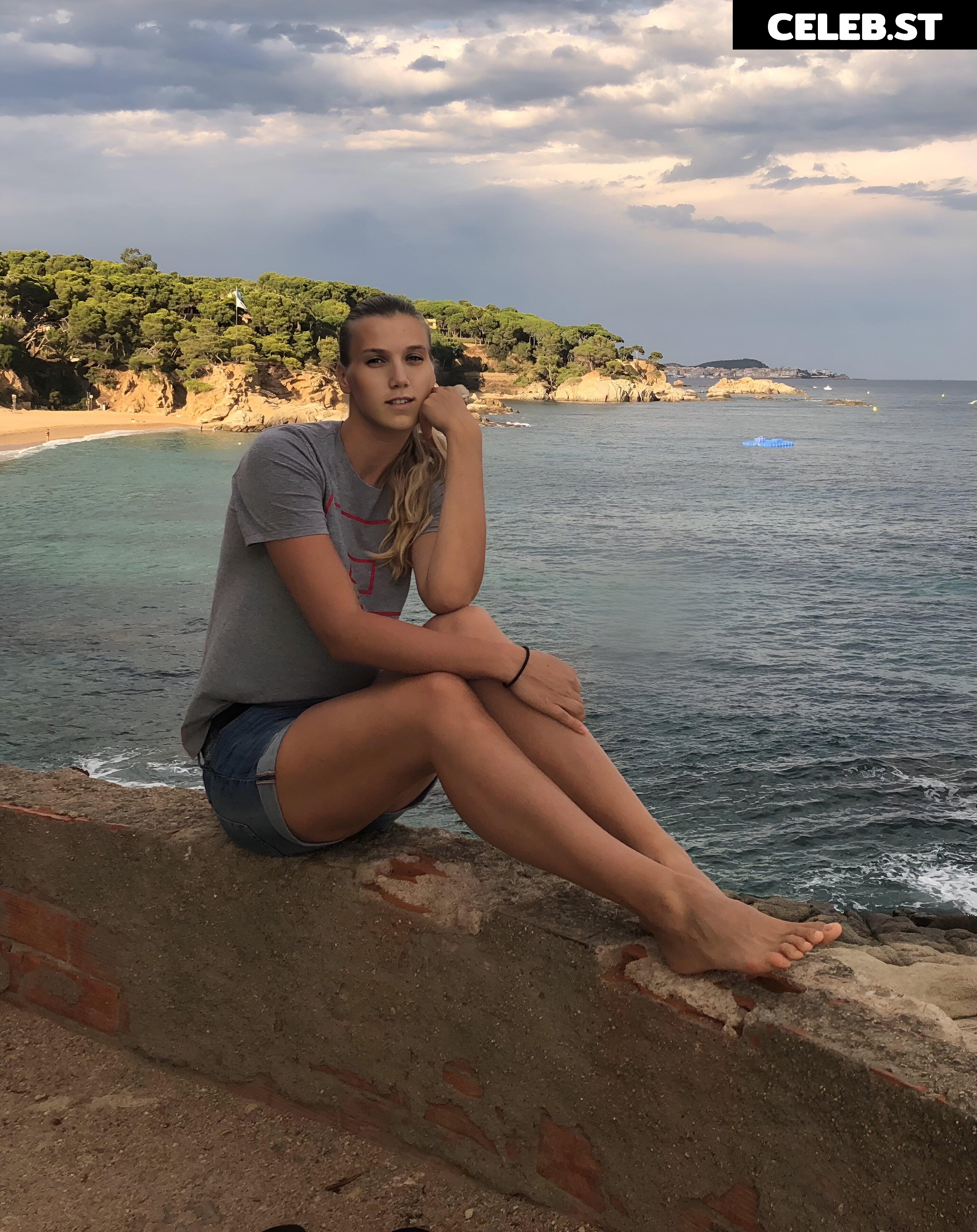 Natalia Vieru Image 371107