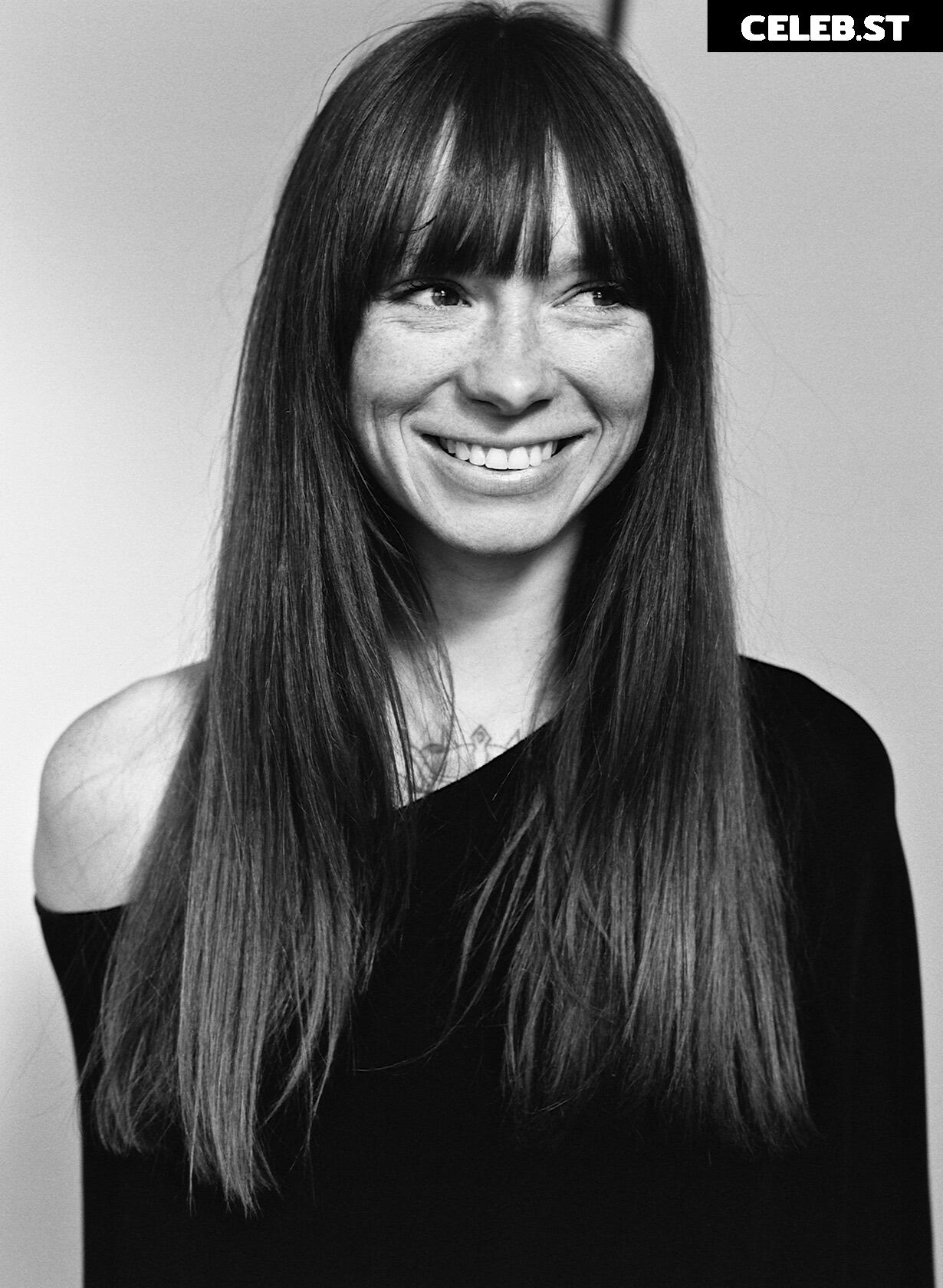 Hattie Watson Image 371011