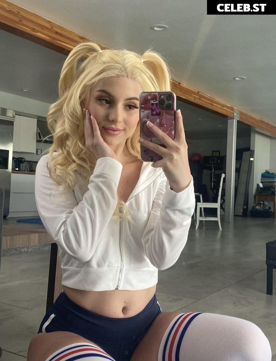 Brandy Renee | justbrandy27 | brandyrenee19 | ReneesRealm Image 3719628