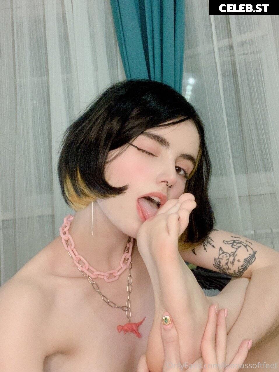 Loonassoftfeet Image 3702091