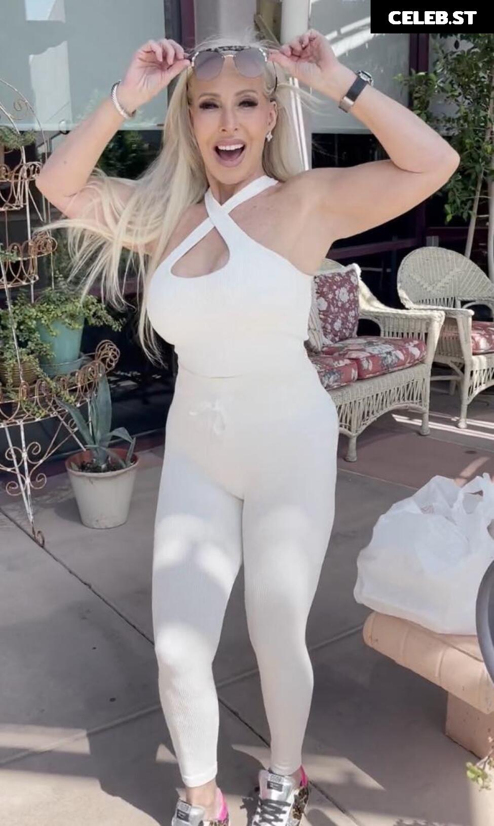 Morgan Taylor Image 3095573