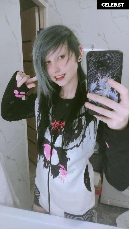 Little Emo Kitten Image 3096756