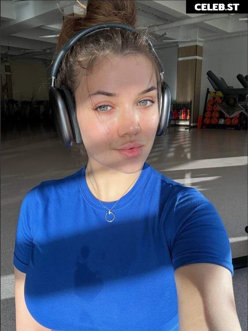 BadTe4cher Image 3083374