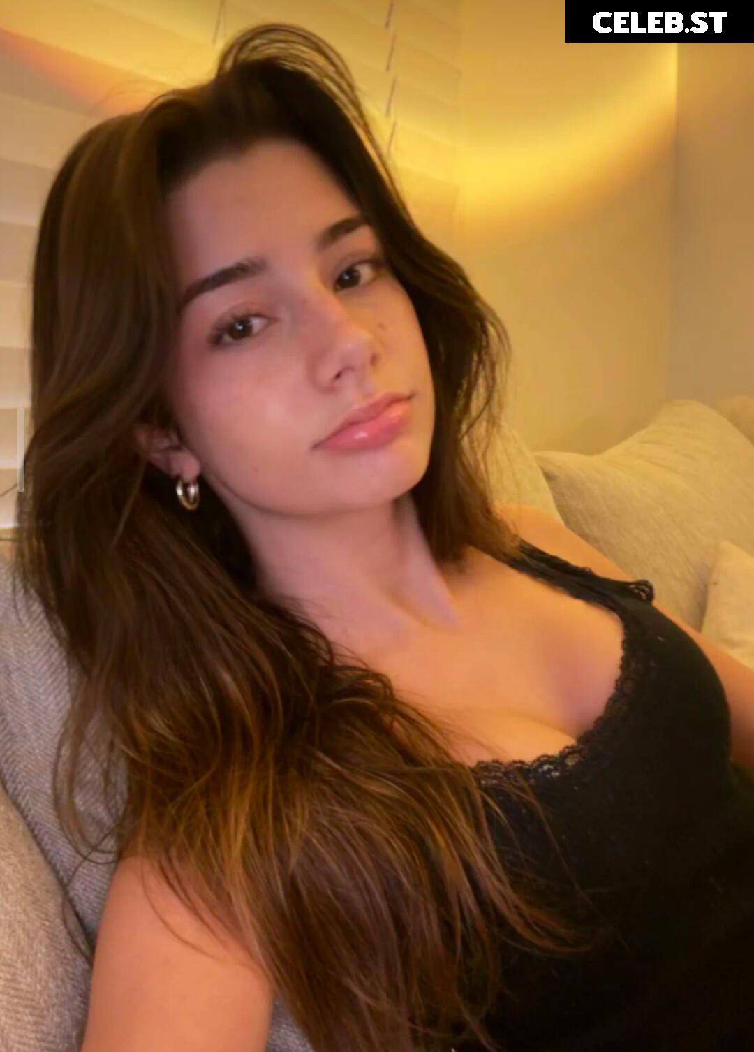 Mikayla Campinos Image 3074219