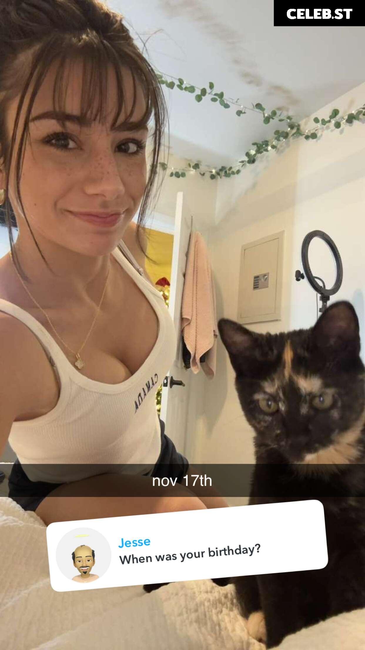 Mikayla Campinos Image 3071227