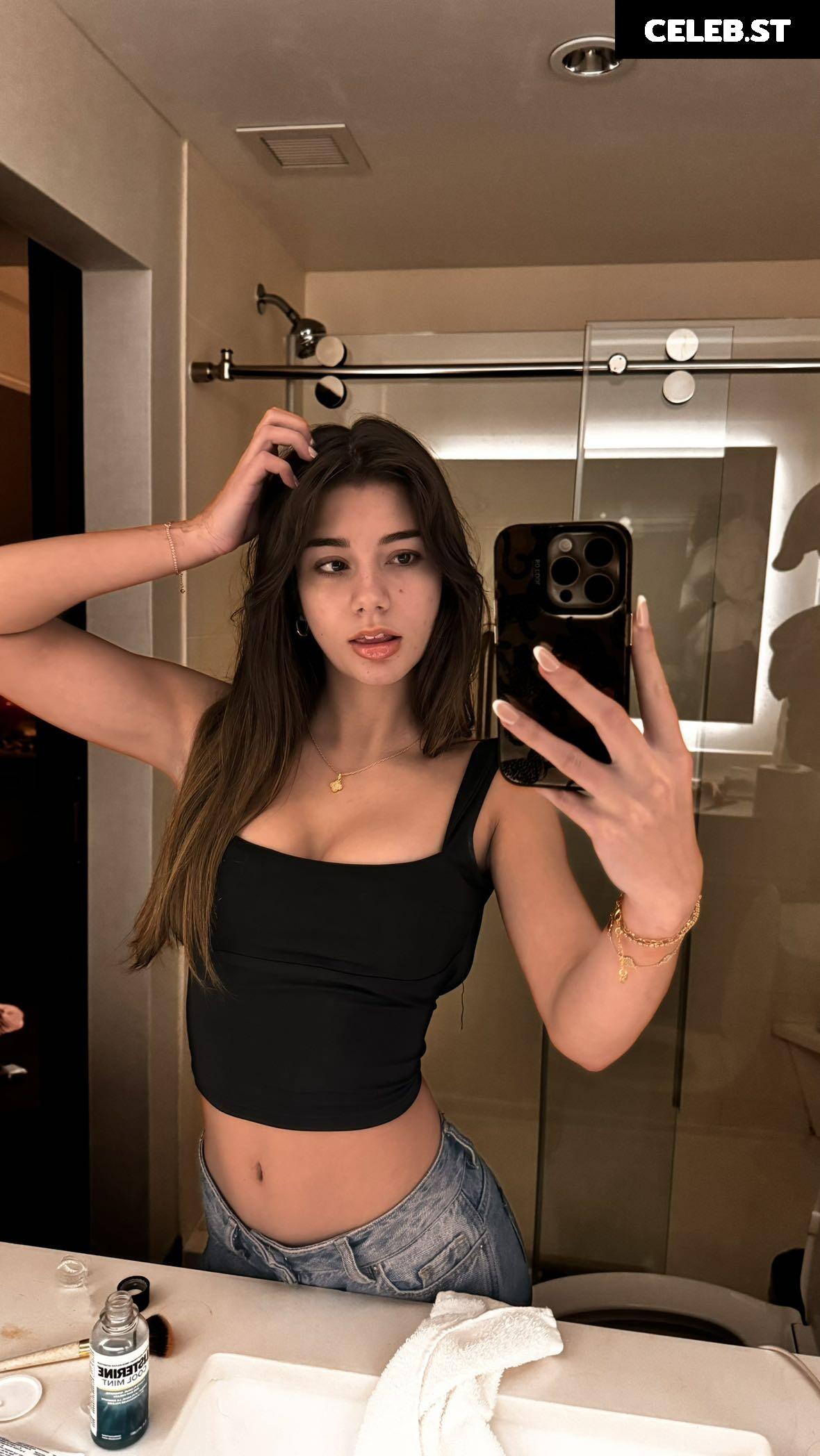 Mikayla Campinos Image 3072530