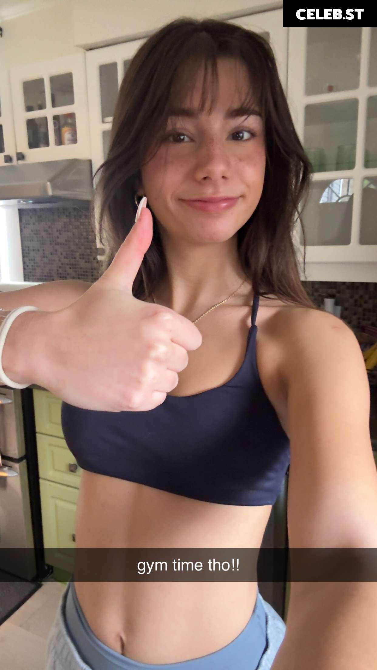 Mikayla Campinos Image 3073338