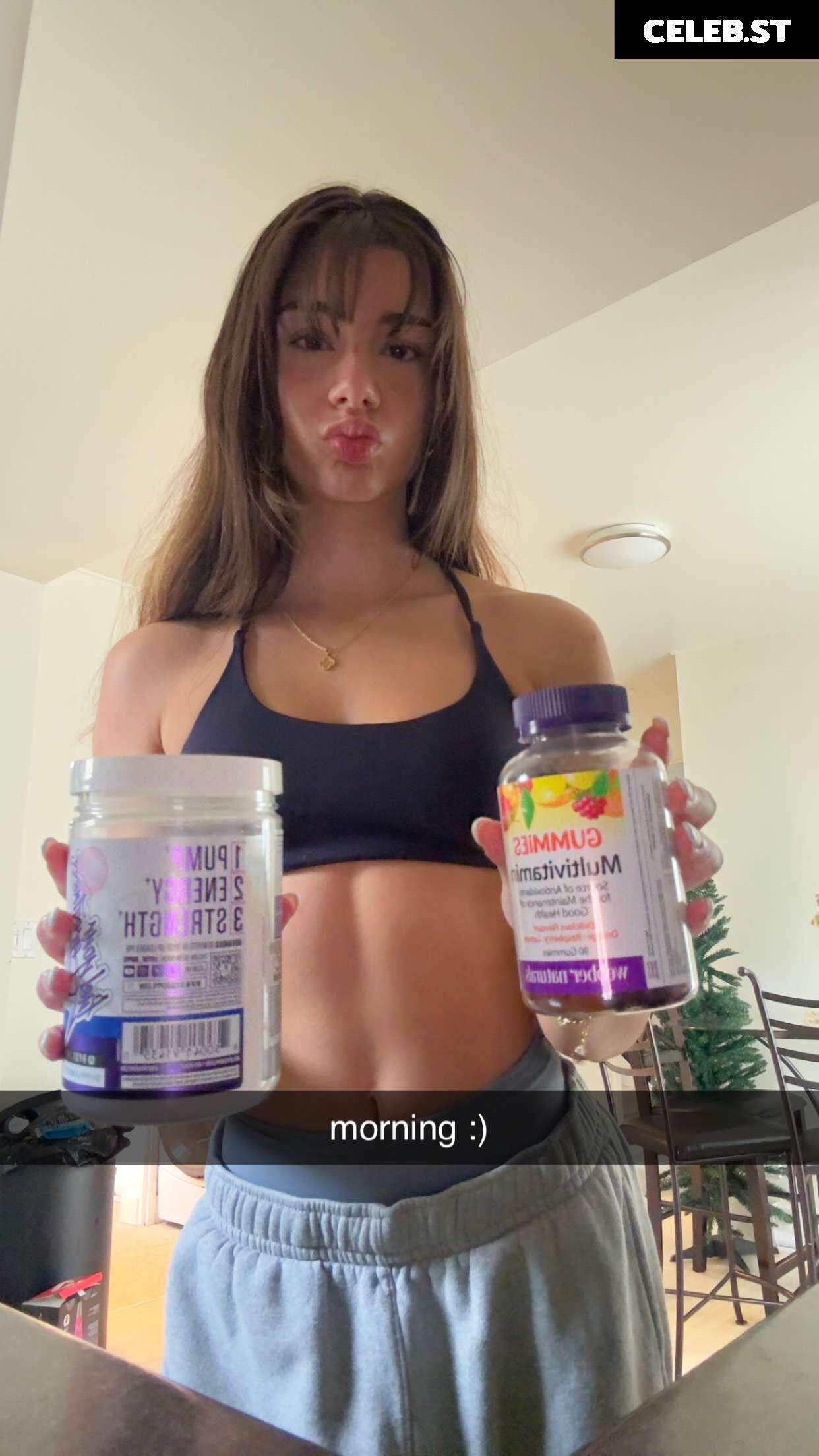 Mikayla Campinos Image 3073269