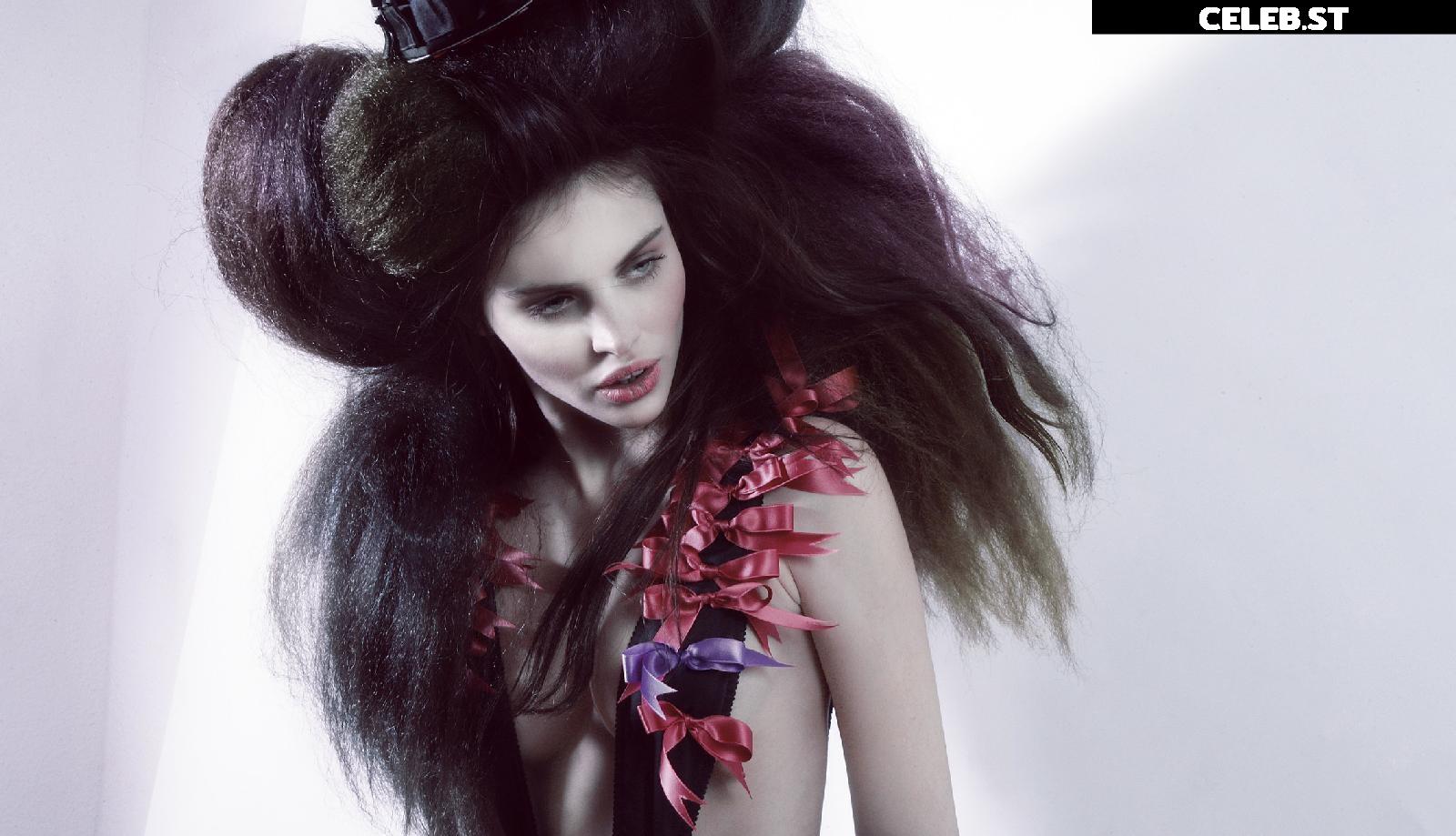 Hana Nitsche Image 3057654