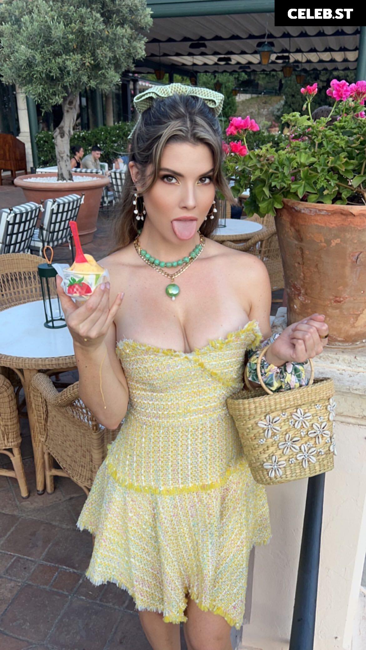 Amanda Cerny Image 3031323