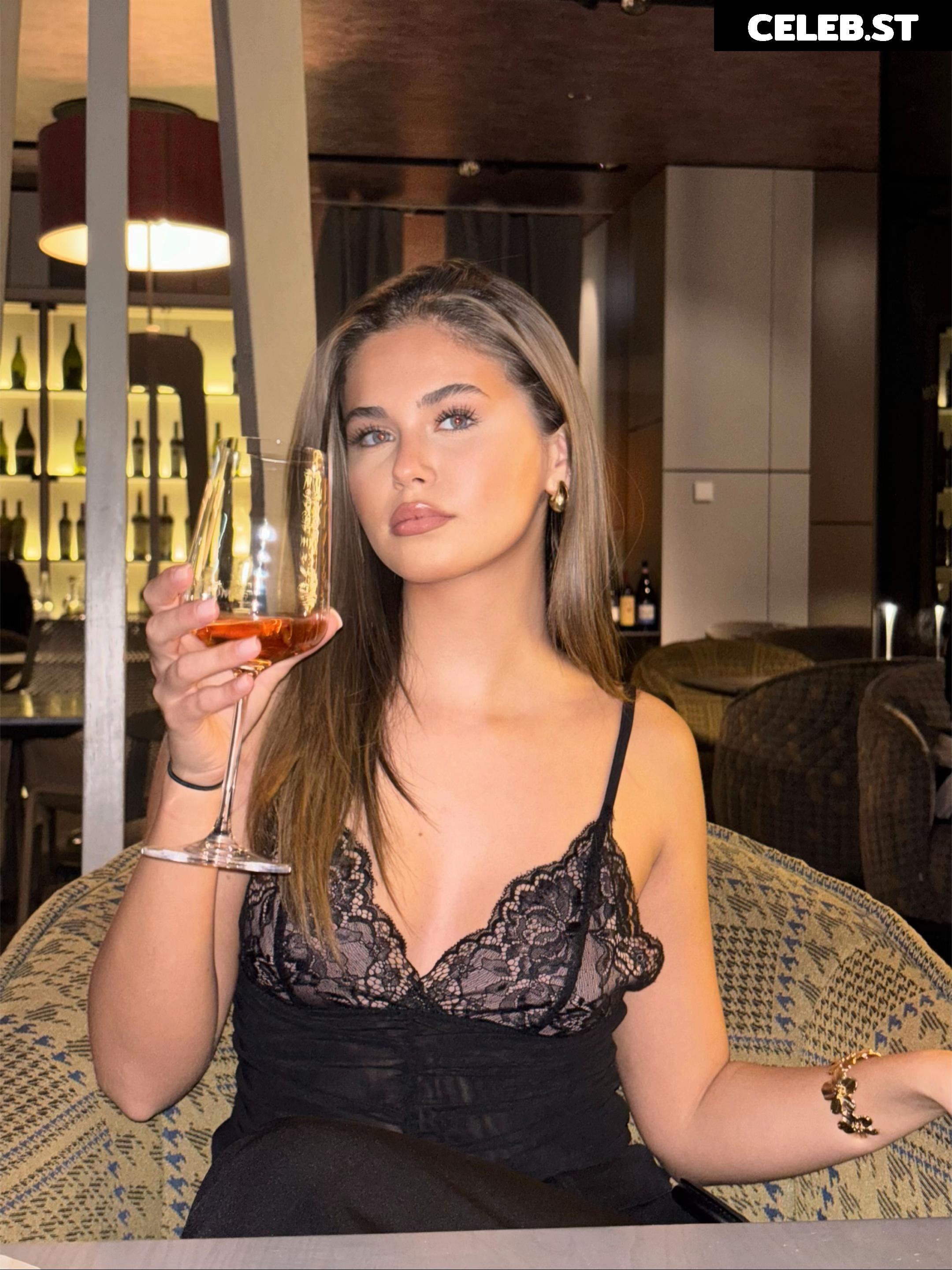 laraemiii Image 3039189