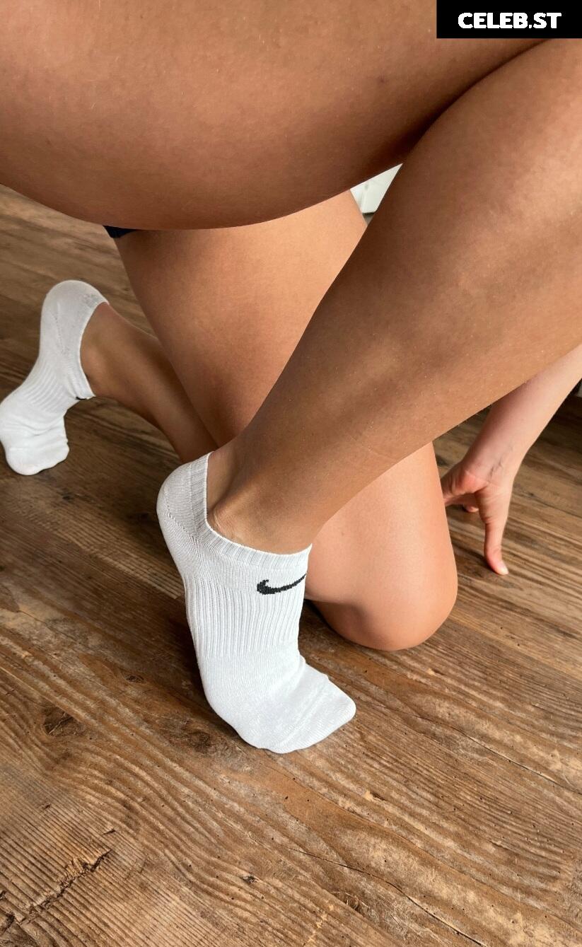 LisaSize39 Image 3026524