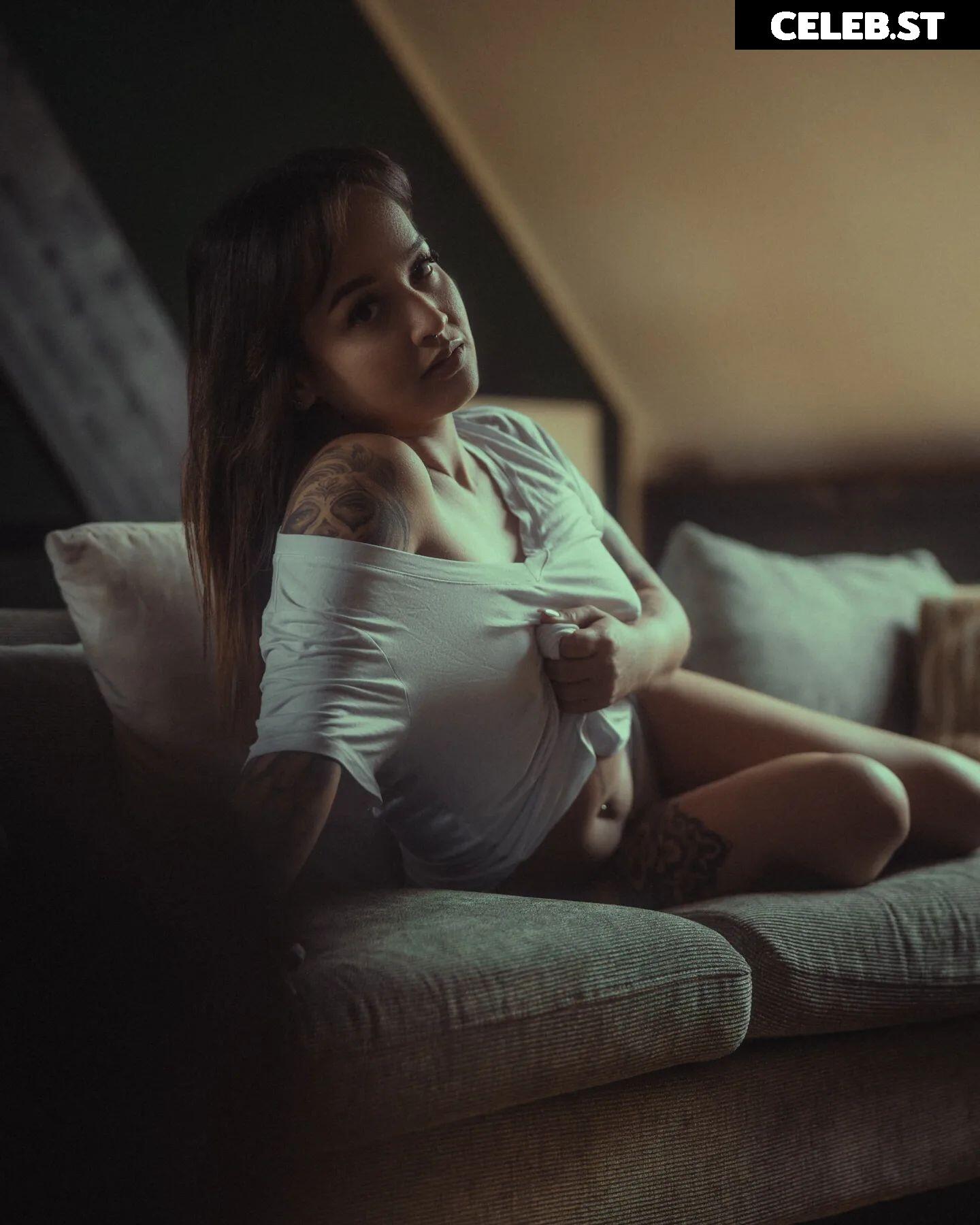 Joana.1994 Image 3027321