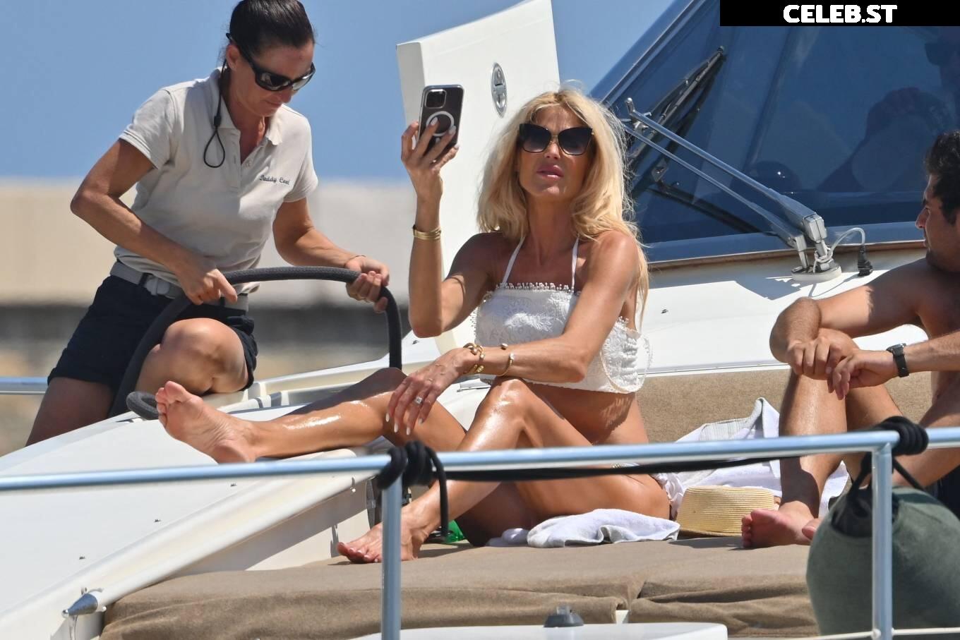 Victoria Silvstedt Image 3016613