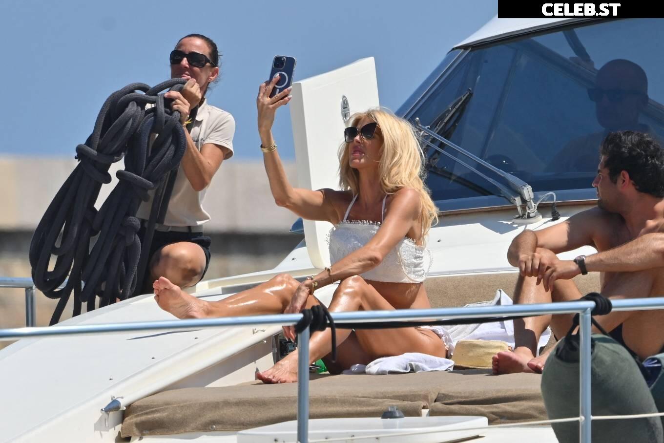 Victoria Silvstedt Image 3016628