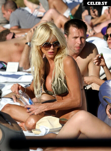 Victoria Silvstedt Image 3012407
