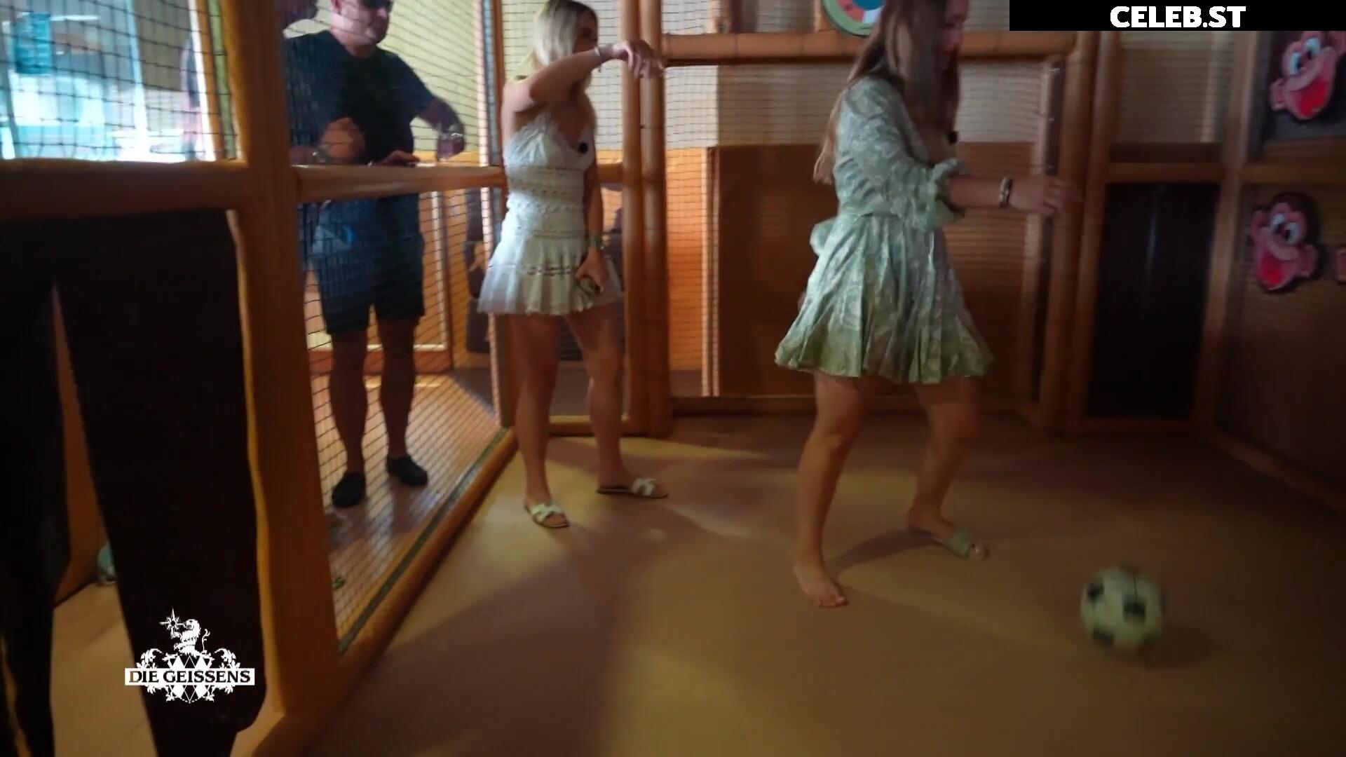 Shania Geiss Image 3012243